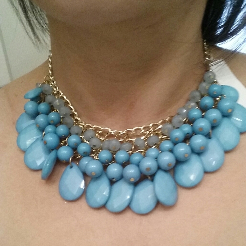 New York and Co. Statement Necklace
